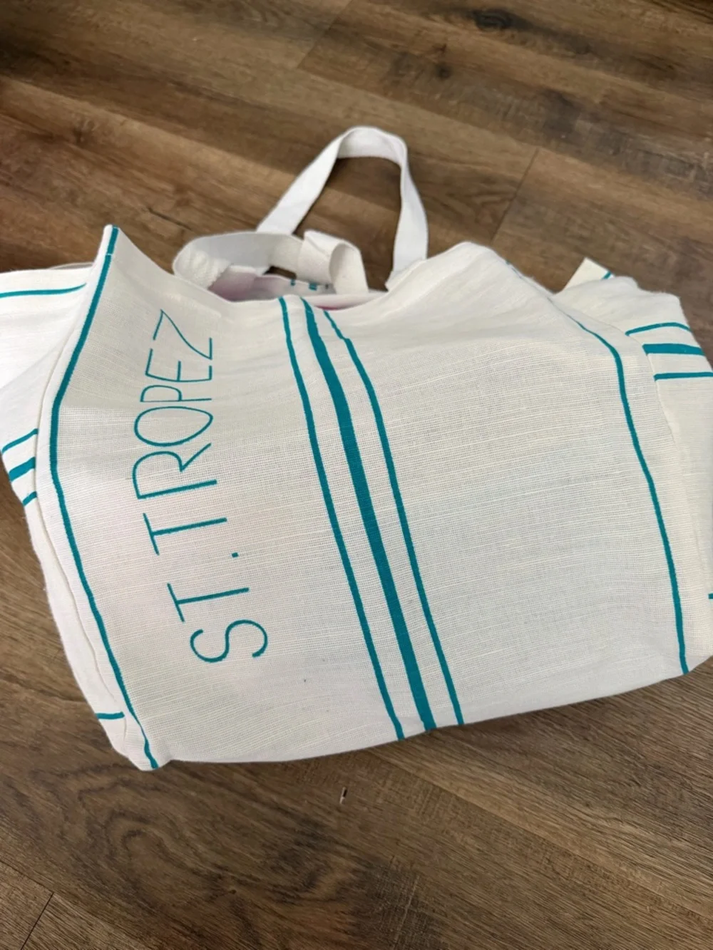 St. Tropez White & Turquoise Canvas Tote Bag & Tanning Glove - Picture 3 of 6